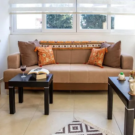 Pinar E3 Apartment Eskiomerler