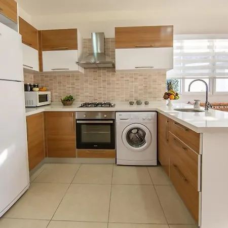 Pinar E3 Apartment