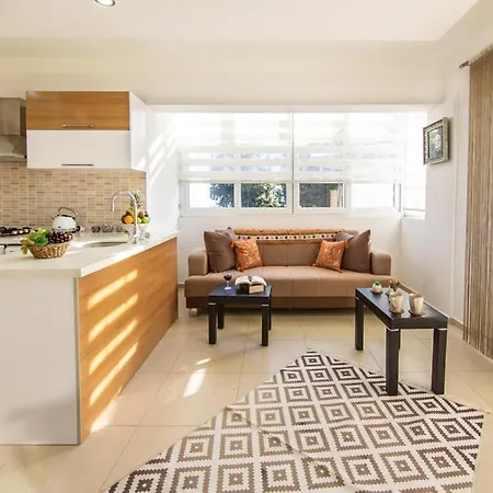 Pinar E3 Apartment Eskiomerler